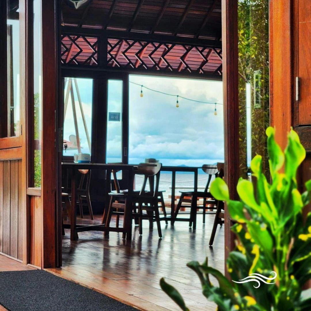 Coriana Dive Resort Waisai Exterior photo